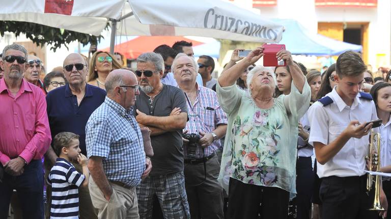 La patrona se luce ante una gran cantidad de feligreses