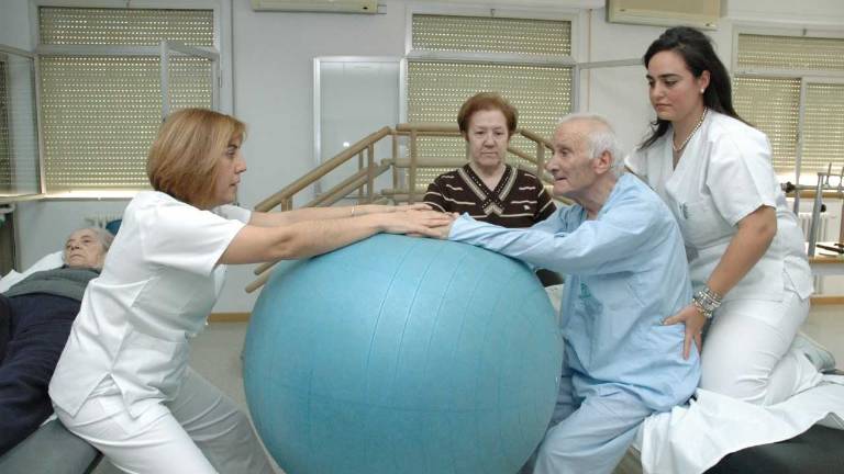 Un 5% más de personal en el Complejo Hospitalario Un 5% más de personal en el Complejo Hospitalario