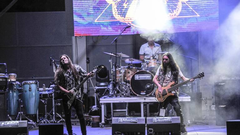 El mestizaje de Mitad Doble se lleva el Lagarto Rock El mestizaje de Mitad Doble se lleva el Lagarto Rock