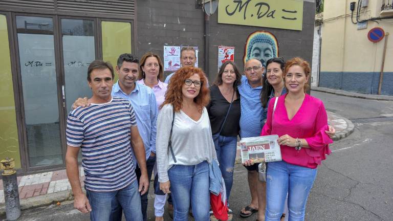 Con Paraguas también se disfruta el día grande de feria Con Paraguas también se disfruta el día grande de feria