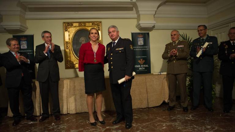 Respaldo de La Económica a las Fuerzas Armadas y de Seguridad Respaldo de La Económica a las Fuerzas Armadas y de Seguridad