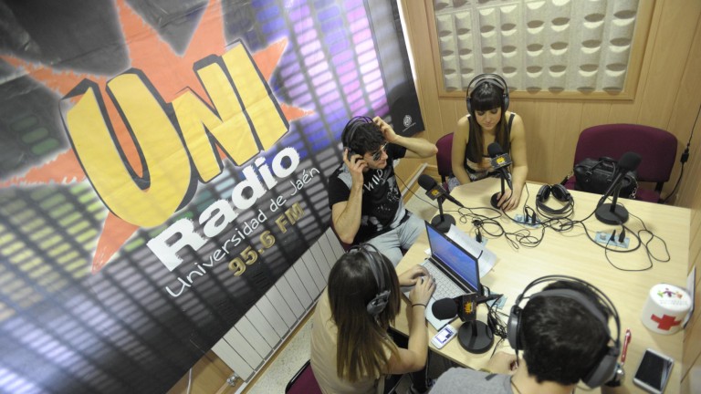 UniRadio Jaén emitirá tres programas especiales en Torres