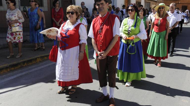 Flores al Cristo “que abraza”