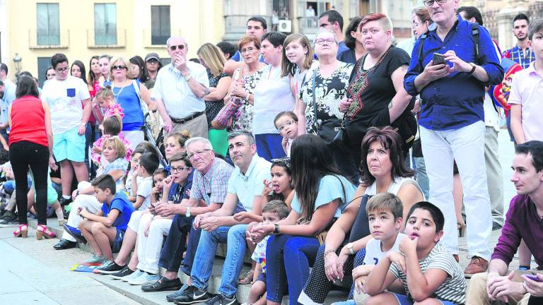 pone a la ciudad en modo feria pone a la ciudad en modo feria