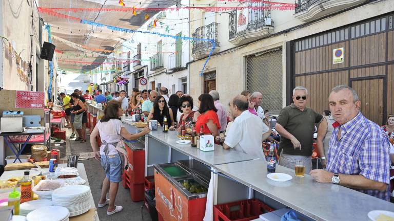 La patrona se luce ante una gran cantidad de feligreses