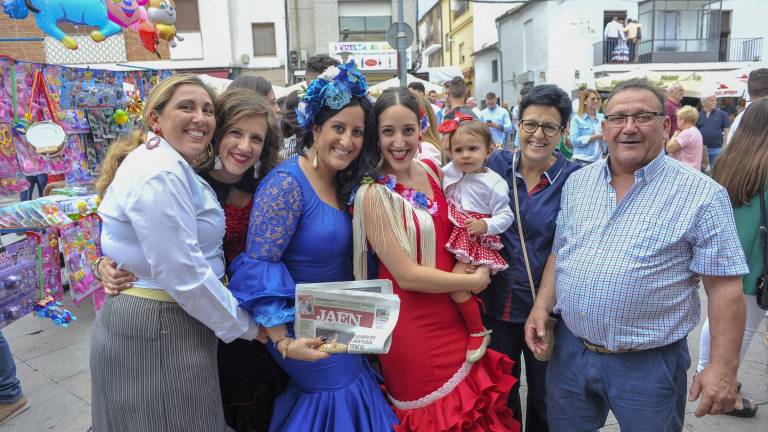 Con Paraguas también se disfruta el día grande de feria Con Paraguas también se disfruta el día grande de feria
