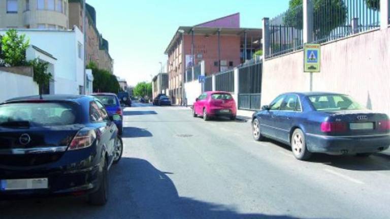 Unos vecinos impiden el saqueo de un negocio Unos vecinos impiden el saqueo de un negocio