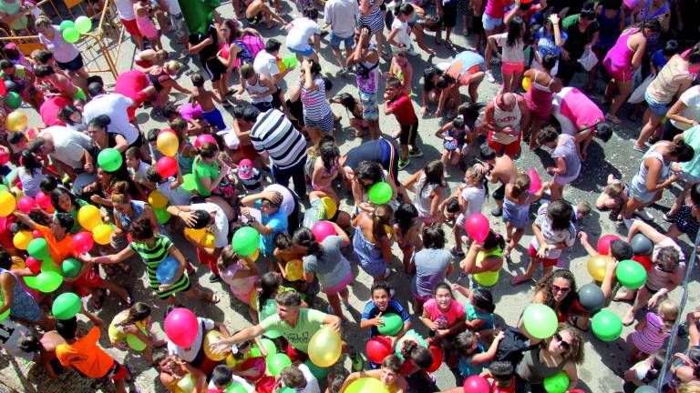 Gran ambiente al inicio de la feria