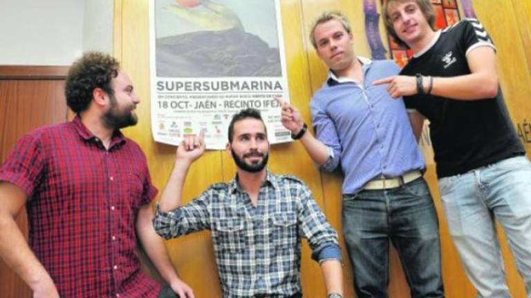 Supersubmarina quiere abrir gira con 3.000 almas en San Lucas Supersubmarina quiere abrir gira con 3.000 almas en San Lucas