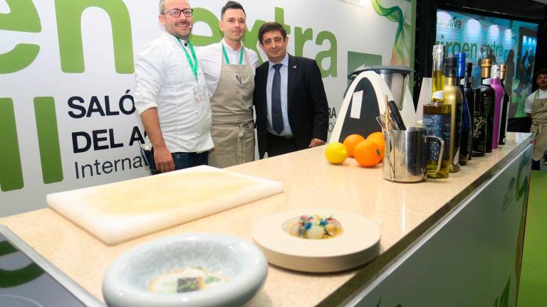 Pedro Sánchez y Álvaro Salazar divulgan en Expoliva el uso del AOVE en la cocina Pedro Sánchez y Álvaro Salazar divulgan en Expoliva el uso del AOVE en la cocina