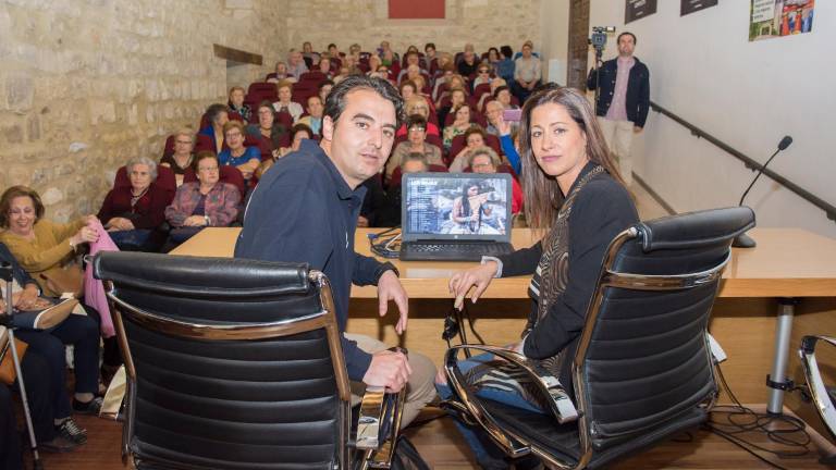 Jornada formativa sobre hábitos saludables dirigida a mayores Jornada formativa sobre hábitos saludables dirigida a mayores