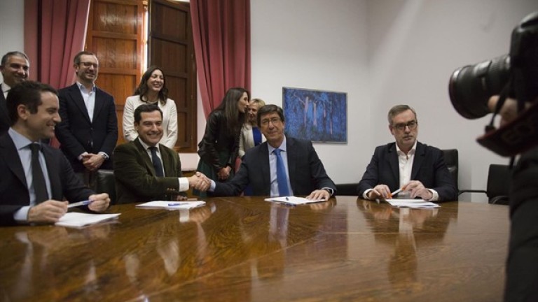 Acuerdo entre PP y C’s para nombrar a Moreno presidente de la Junta