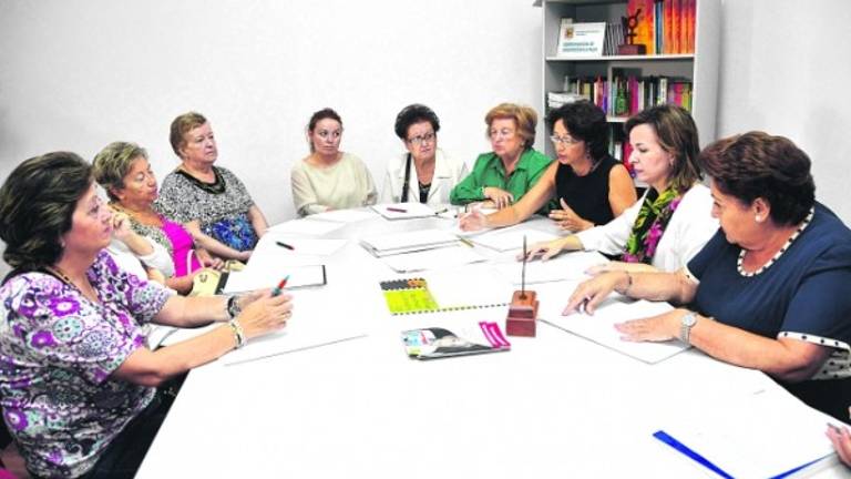 Fijación de un calendario de actividades con mujeres Fijación de un calendario de actividades con mujeres