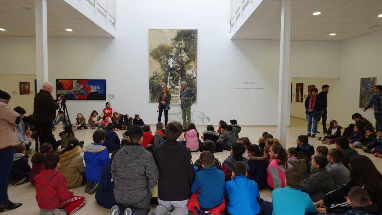 Un centenar de escolares exponen en un museo