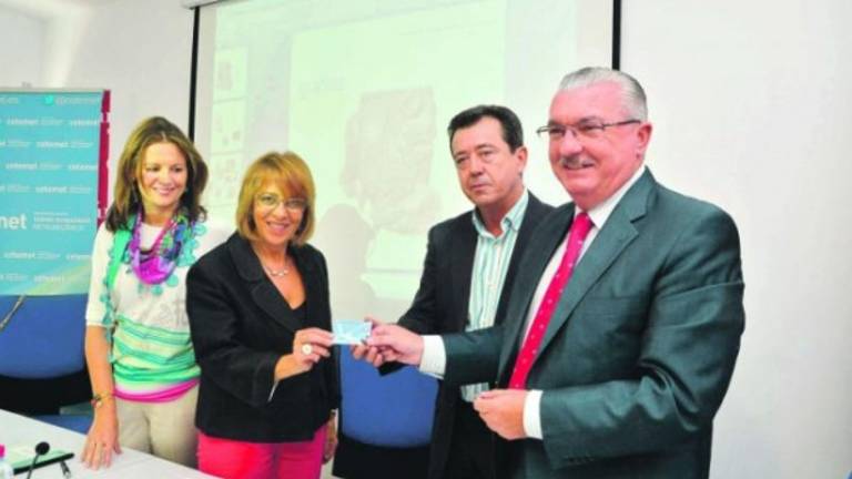 Entrega al Ayuntamiento de la digitalización del león Entrega al Ayuntamiento de la digitalización del león
