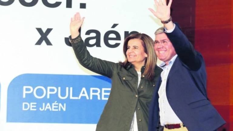 Fátima Báñez alaba al alcalde y a su equipo de “champions” Fátima Báñez alaba al alcalde y a su equipo de “champions”