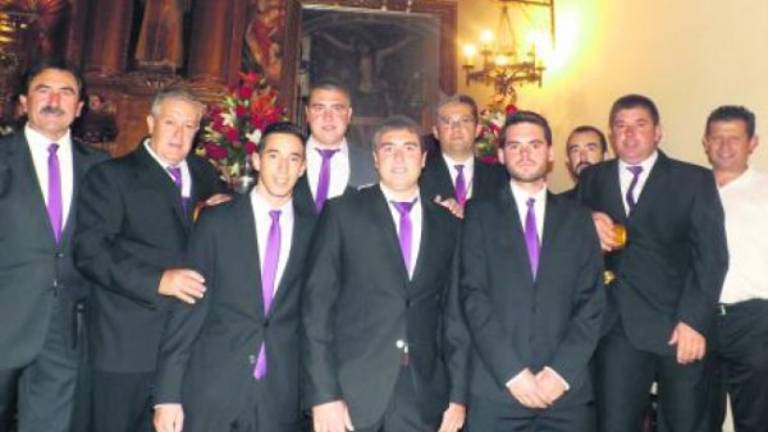 Cambil se engalana entre fe y farolillos Cambil se engalana entre fe y farolillos