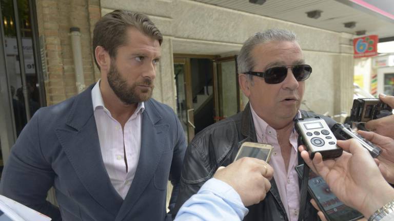 Esperpento del Real Jaén: Otra vez se frustra el traspaso accionarial Esperpento del Real Jaén: Otra vez se frustra el traspaso accionarial