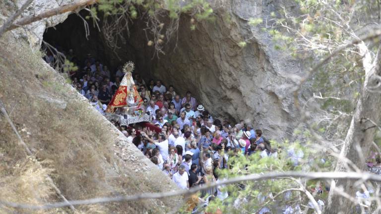 Majestuoso encuentro con la Virgen de Tíscar Majestuoso encuentro con la Virgen de Tíscar