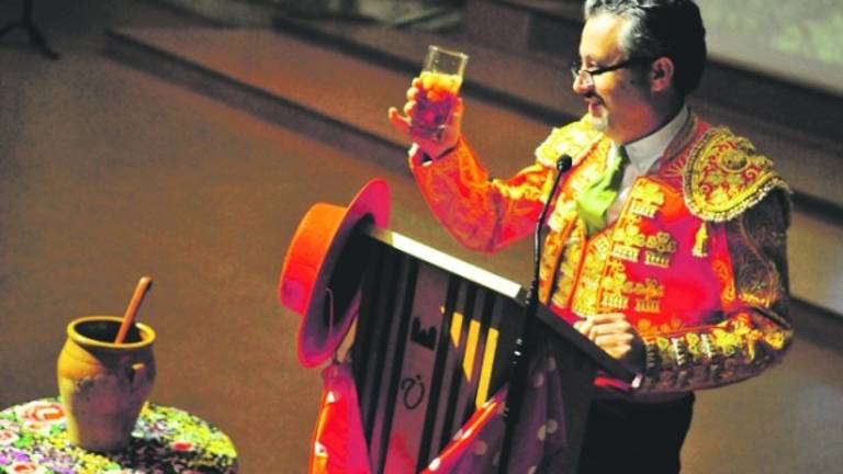El pregonero de San Miguel ensalza sus singularidades El pregonero de San Miguel ensalza sus singularidades