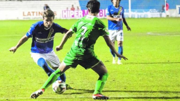 El Linares sigue su idilio con el éxito y de la victoria El Linares sigue su idilio con el éxito y de la victoria
