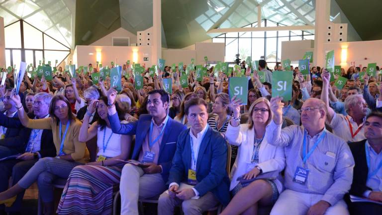 Requena promete ser el presidente “de todos” Requena promete ser el presidente “de todos”