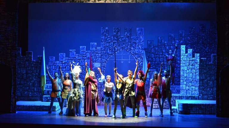 Ovación cerrada al musical sobre Merlín Ovación cerrada al musical sobre Merlín