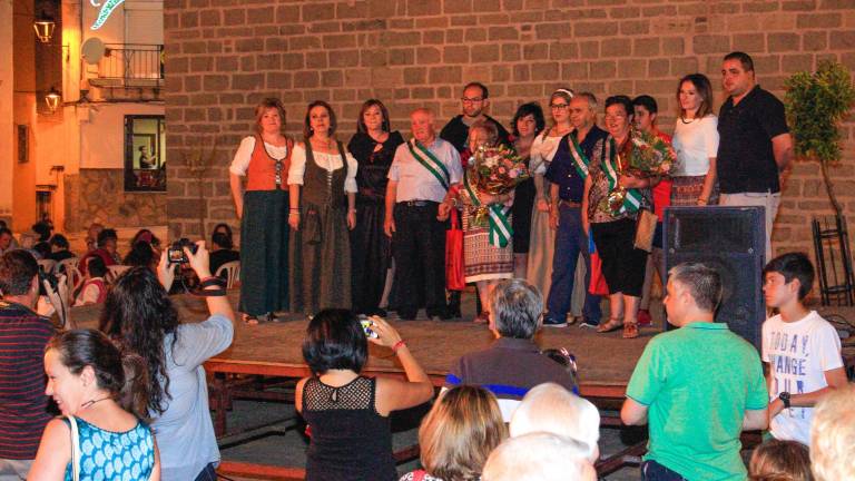 el maestro de ceremonias de la feria chica