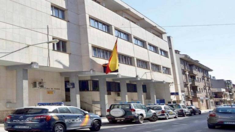 Interpone una denuncia falsa para cobrar del seguro Interpone una denuncia falsa para cobrar del seguro