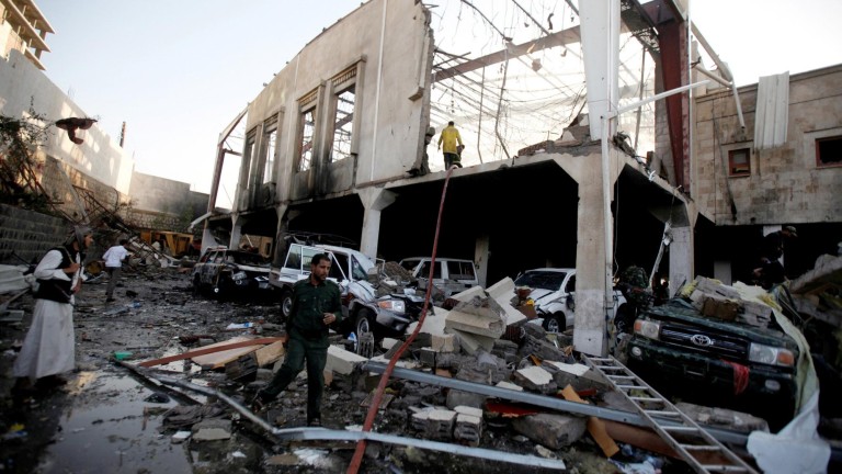 La paz se aleja de Yemen tras el bombardeo