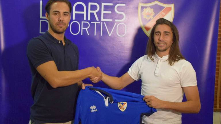 Iván Bazán: “El objetivo es subir a Segunda B” Iván Bazán: “El objetivo es subir a Segunda B”