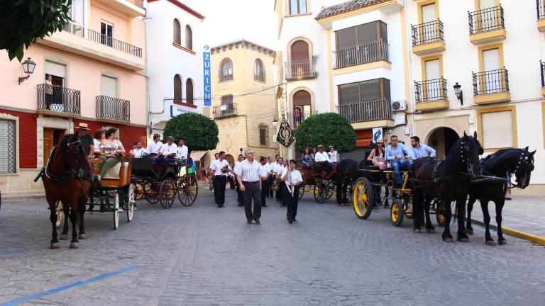 Una romería celebrada para los nativos que están ausentes