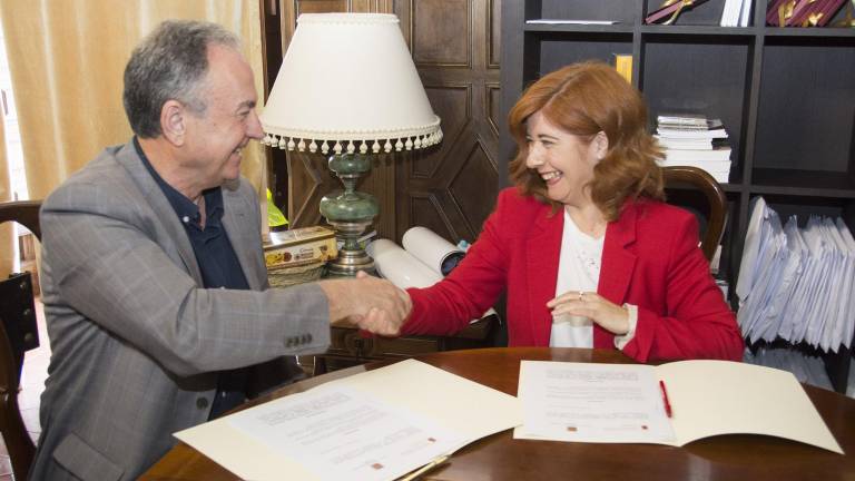 Acuerdo de colaboración entre el Ayuntamiento y los aparejadores Acuerdo de colaboración entre el Ayuntamiento y los aparejadores