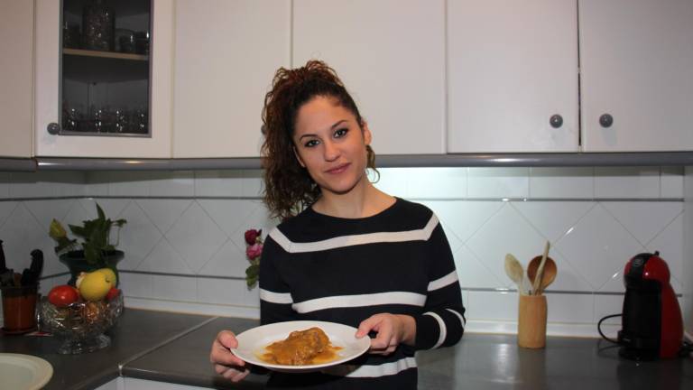 Aprendiendo a cocinar poniendo mucho amor Aprendiendo a cocinar poniendo mucho amor
