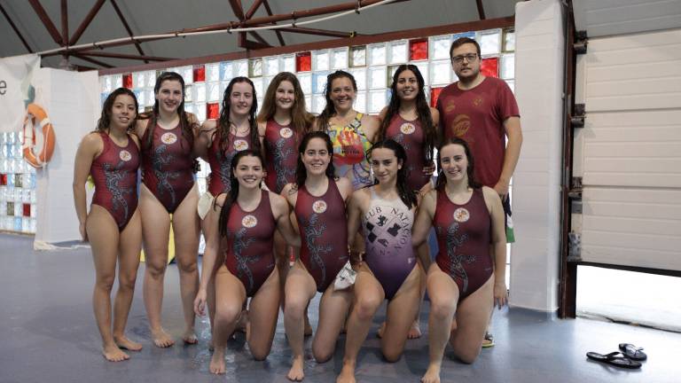 Victoria muy trabajada del equipo femenino del CN Jaén Victoria muy trabajada del equipo femenino del CN Jaén