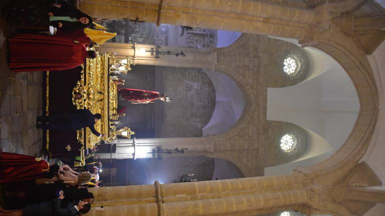 Una Pasión sin procesiones Una Pasión sin procesiones