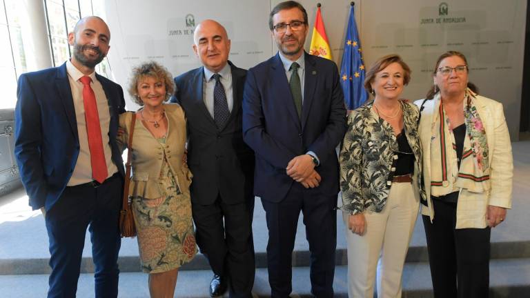 Gómez refrenda el papel esencial y clave de la UJA en la sociedad Gómez refrenda el papel esencial y clave de la UJA en la sociedad
