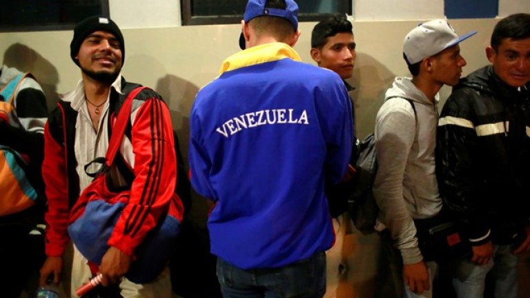Perú exige pasaporte para los venezolanos