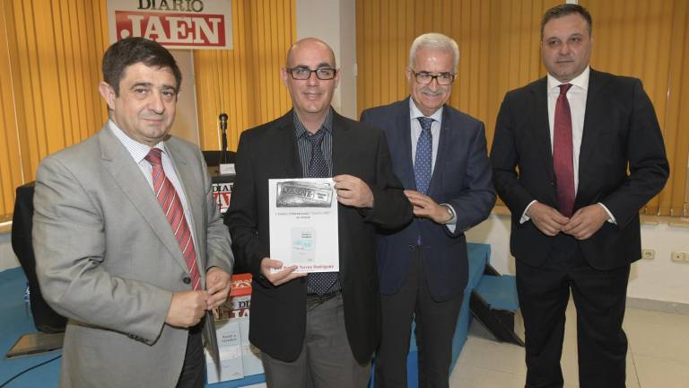 El cubano Yonnier Torres recoge el I Premio Internacional “Diario JAÉN” de Poesía El cubano Yonnier Torres recoge el I Premio Internacional “Diario JAÉN” de Poesía