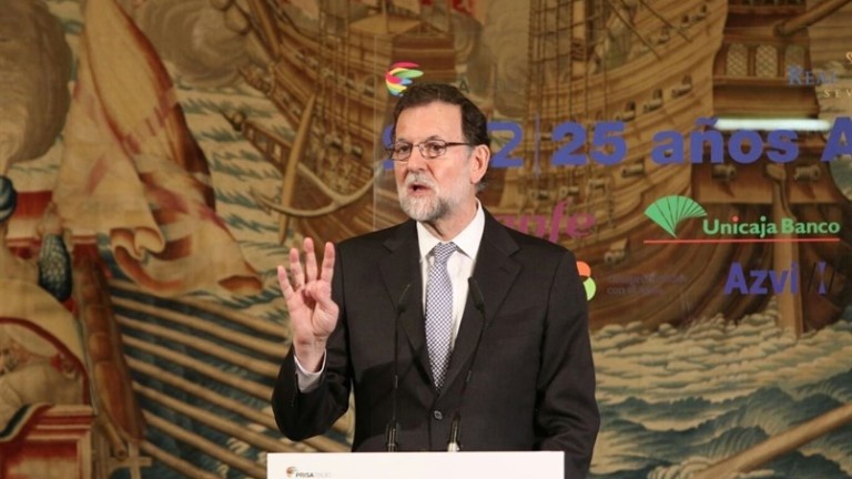 Rajoy da las gracias a los trabajadores por su contribución a la recuperación económica