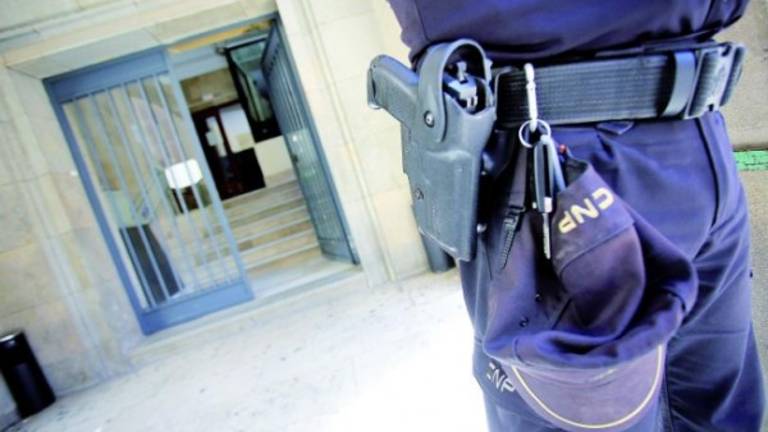 Edu lleva a la Comisaría a cuatro cargos de la Junta en Jaén Edu lleva a la Comisaría a cuatro cargos de la Junta en Jaén
