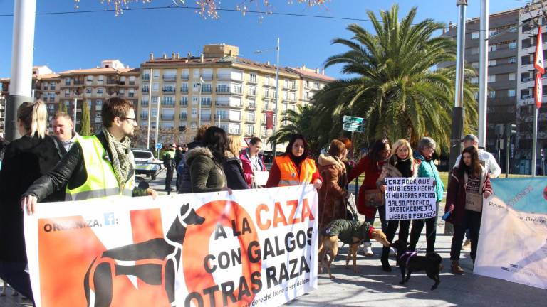 “No” mayúsculo a la caza con galgos u otras razas “No” mayúsculo a la caza con galgos u otras razas