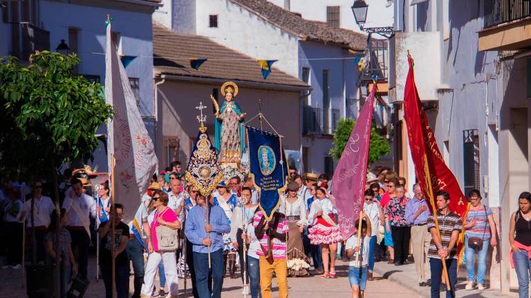 Brilla el sol y acompaña a Santa Potenciana