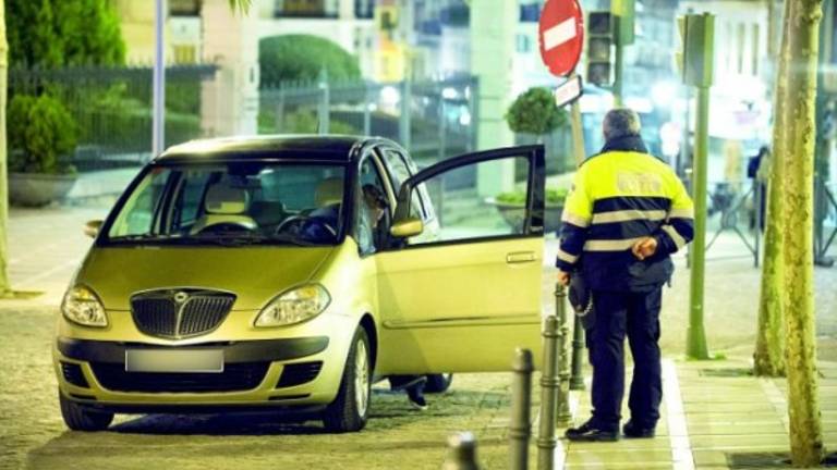 Los policías también recurren a la Justicia para cobrar la deuda Los policías también recurren a la Justicia para cobrar la deuda