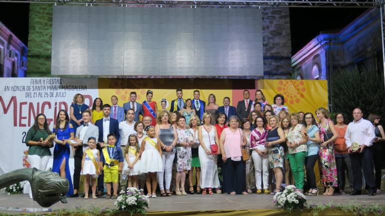 Mengíbar vibra con su feria Mengíbar vibra con su feria