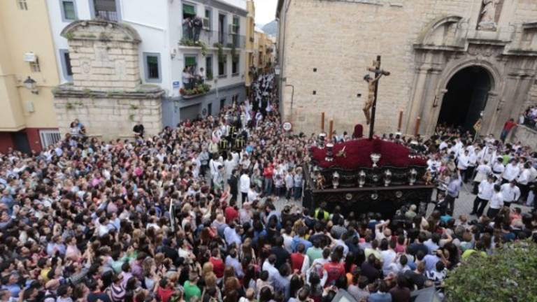 Los Estudiantes regresan a las calles con una comitiva ejemplar