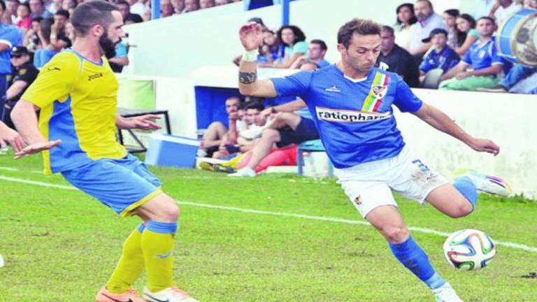 Villacarrillo-Linares: la urgencia celeste contra el poderío azulillo Villacarrillo-Linares: la urgencia celeste contra el poderío azulillo
