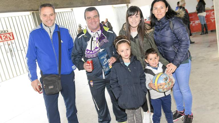 Paella, amigos, buena música y una gran pasión por el Real Jaén Paella, amigos, buena música y una gran pasión por el Real Jaén