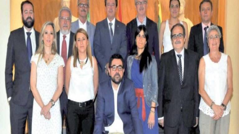 Reconocimiento en pleno a los concejales que cesan Reconocimiento en pleno a los concejales que cesan