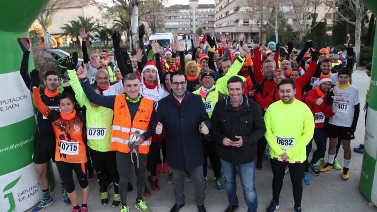 Decenas de personas corren a fin de colaborar con Cáritas Decenas de personas corren a fin de colaborar con Cáritas